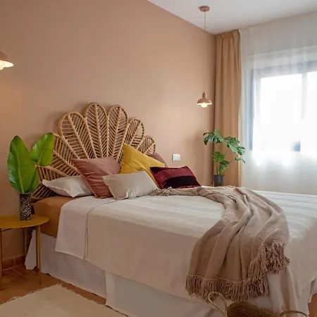 Book Jet - Sun & Pool Apartment